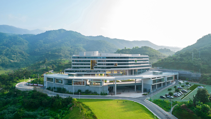 立體疊加的庭園:廈門市思明區(qū)青少年實踐基地 / 筑境設(shè)計